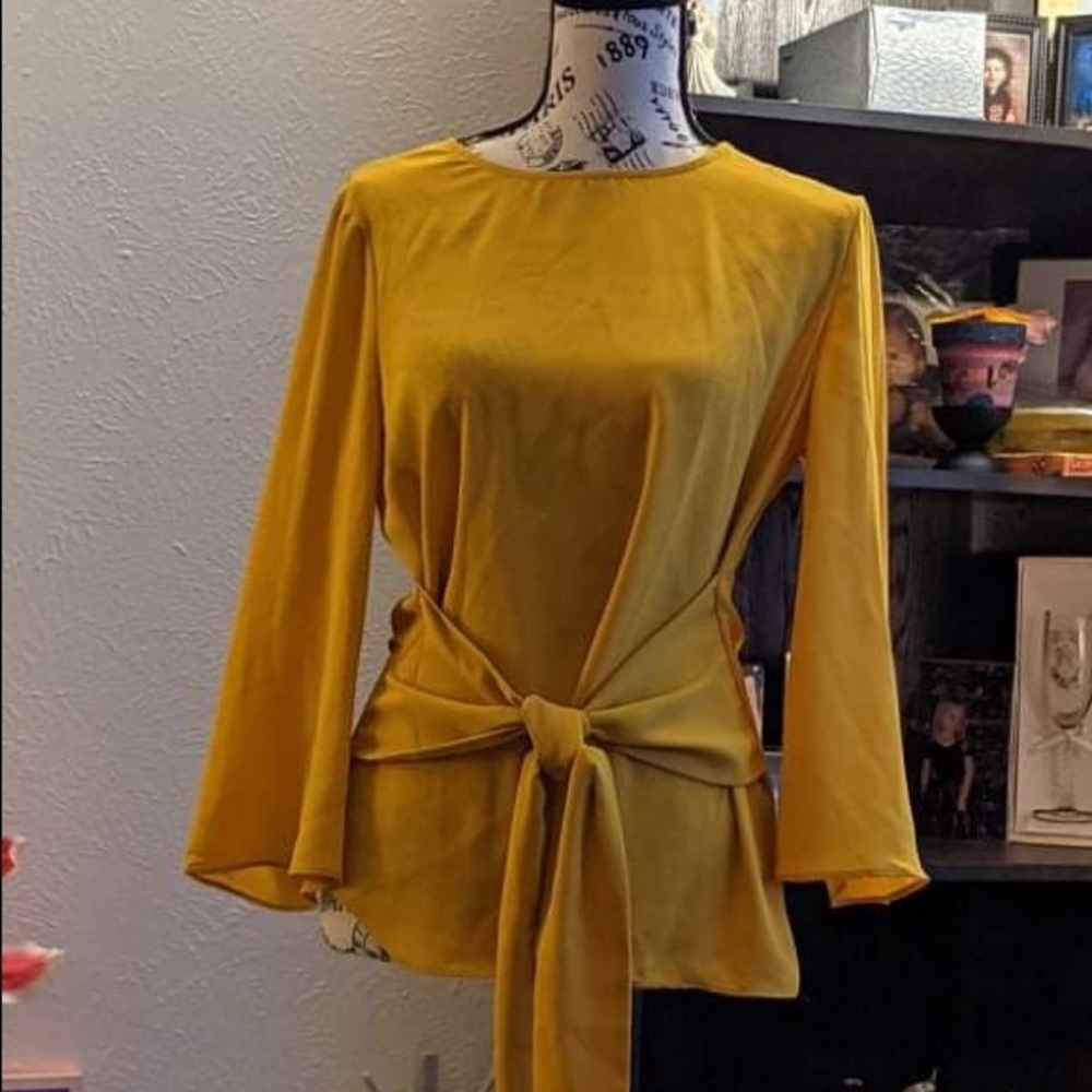Yellow cute shirt